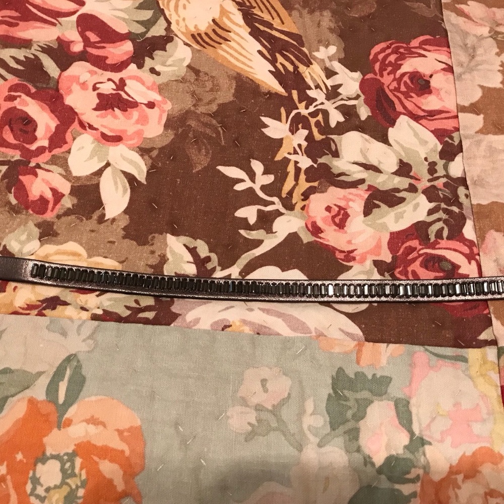 White House Black Market pewter belt Medium